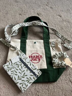 Trader Joe's Canvas Mini Tote Bag in Forest Green with scrunchie and pouch